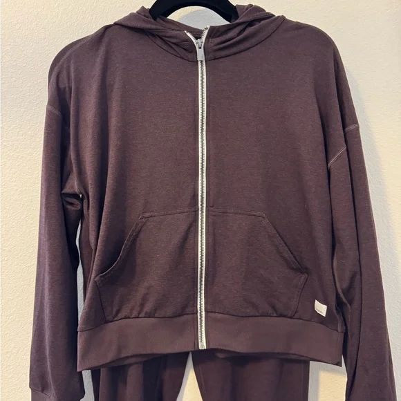 Vuori Performance Jogger SET - Picture 3 of 7